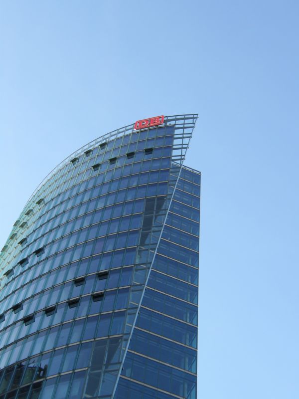 P1236758